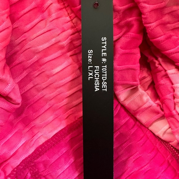 🌺NWT 2 piece jogger suit PINK🌺 - Picture 3 of 5